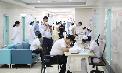 河南圣德醫(yī)院圓滿(mǎn)完成信陽(yáng)市“兩會(huì)”人員核酸檢測(cè)任務(wù)